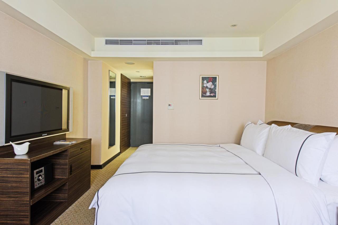 เค โฮเต็ล ไทเป Hotel ภายนอก รูปภาพ